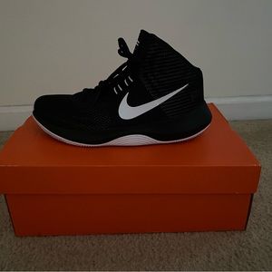 Women’s Nike Air Precision - Never Worn - Brand New w. Box